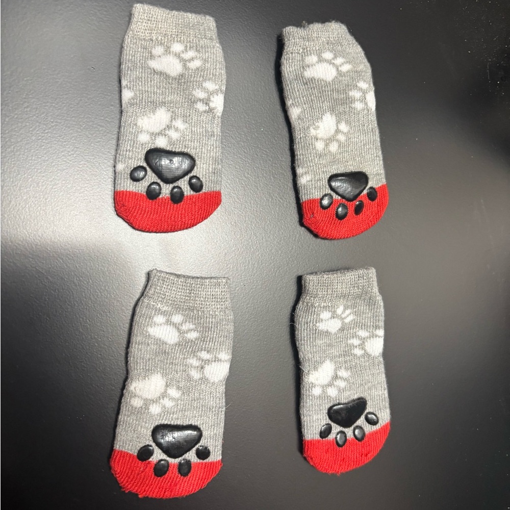 Free when bundled Halloween onesie & Pet Socks w/Paw Print nwot doggie set small